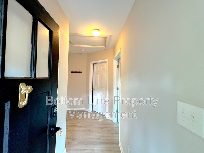 Open and Spacious 2BR/1BA Duplex in Rock Hill property image