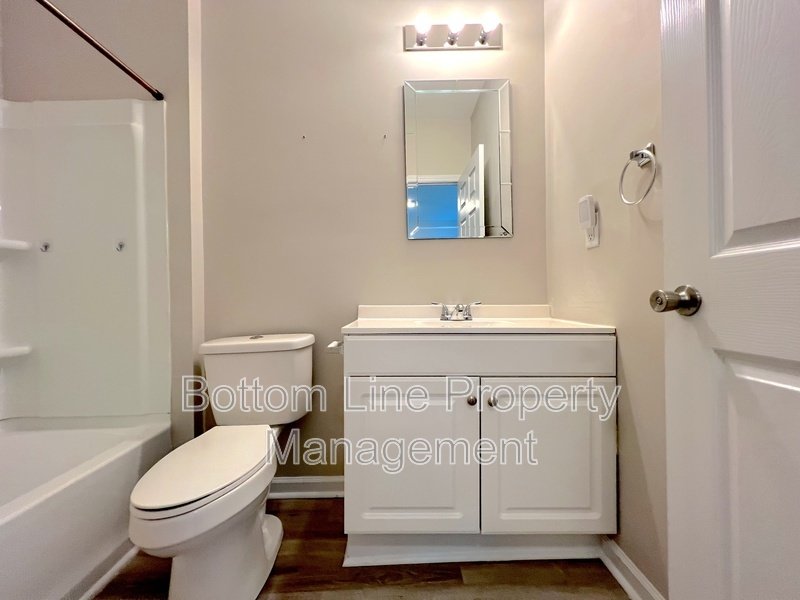 Open and Spacious 2BR/1BA Duplex in Rock Hill property image