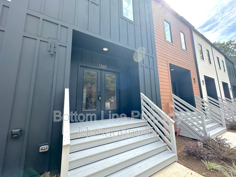 New Construction! Never Lived in Home in Vibrant Community property image