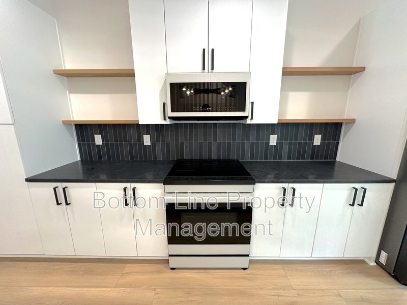 New Construction! Never Lived in Home in Vibrant Community property image