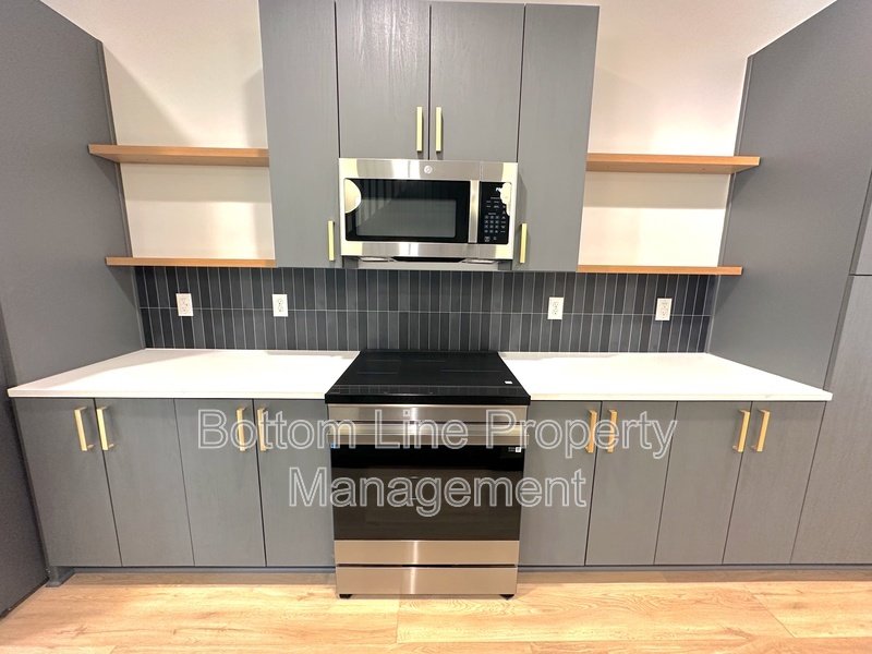 New Construction! Never Lived in Home in Vibrant Community property image