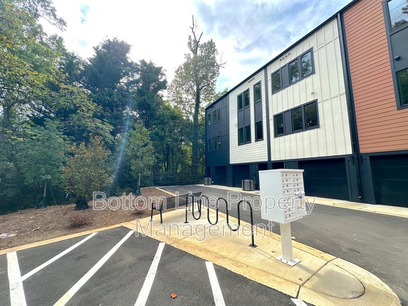 New Construction! Never Lived in Home in Vibrant Community property image