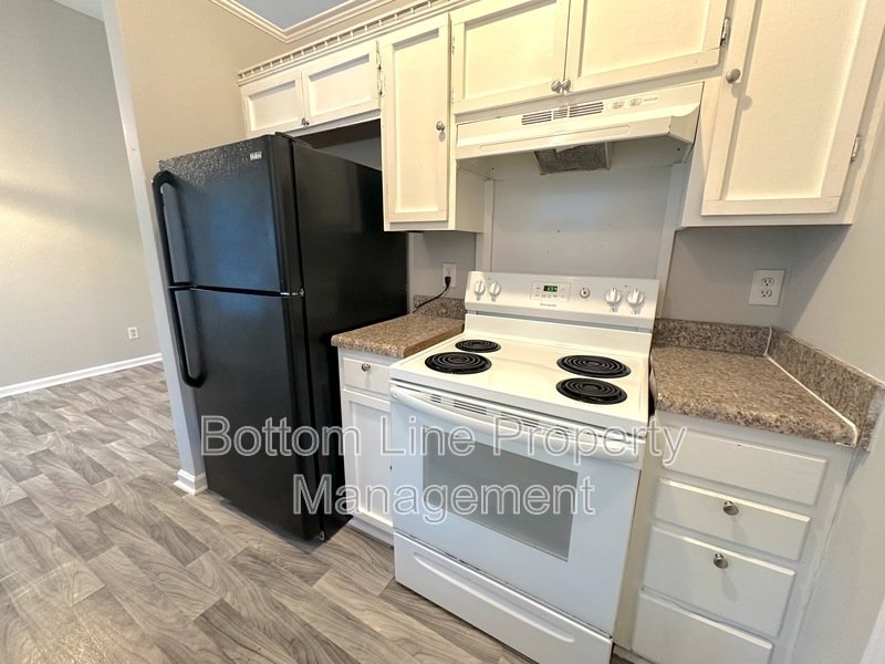 Cozy 3 Bed 2 Bath Home Minutes From University property image