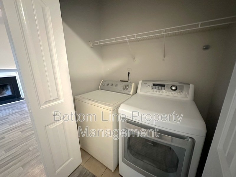 Cozy 3 Bed 2 Bath Home Minutes From University property image