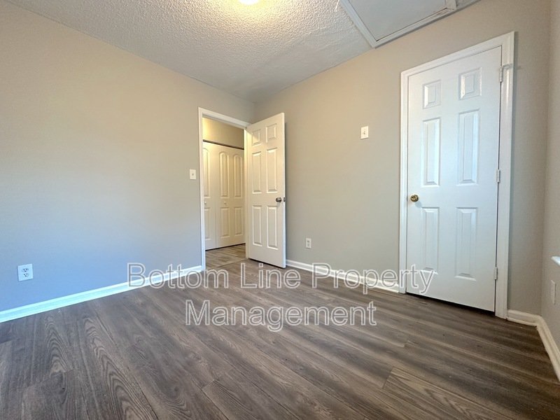 Cozy 3 Bed 2 Bath Home Minutes From University property image