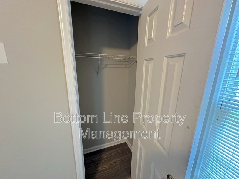 Cozy 3 Bed 2 Bath Home Minutes From University property image