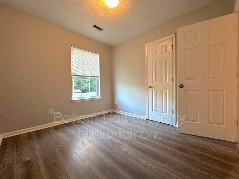 Cozy 3 Bed 2 Bath Home Minutes From University property image