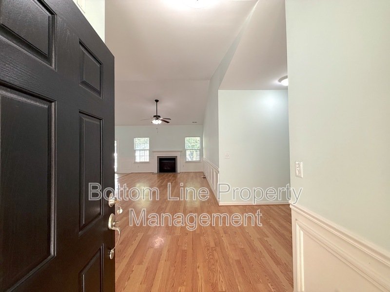 Stunning 3 Bedroom 2 Bathroom Home with Fenced Yard Located In Scenic Indian Land/Fort Mill, SC! property image