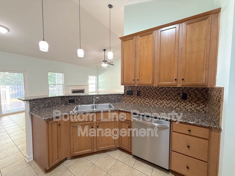 Stunning 3 Bedroom 2 Bathroom Home with Fenced Yard Located In Scenic Indian Land/Fort Mill, SC! property image