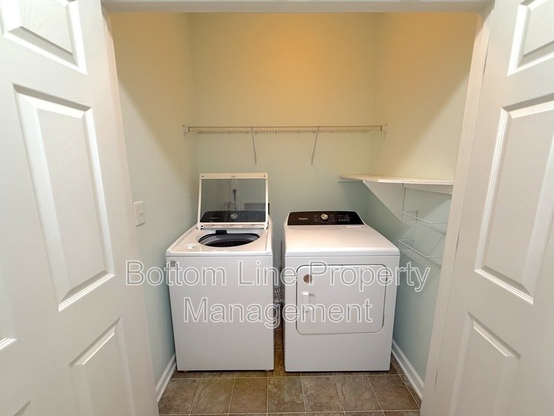 Stunning 3 Bedroom 2 Bathroom Home with Fenced Yard Located In Scenic Indian Land/Fort Mill, SC! property image