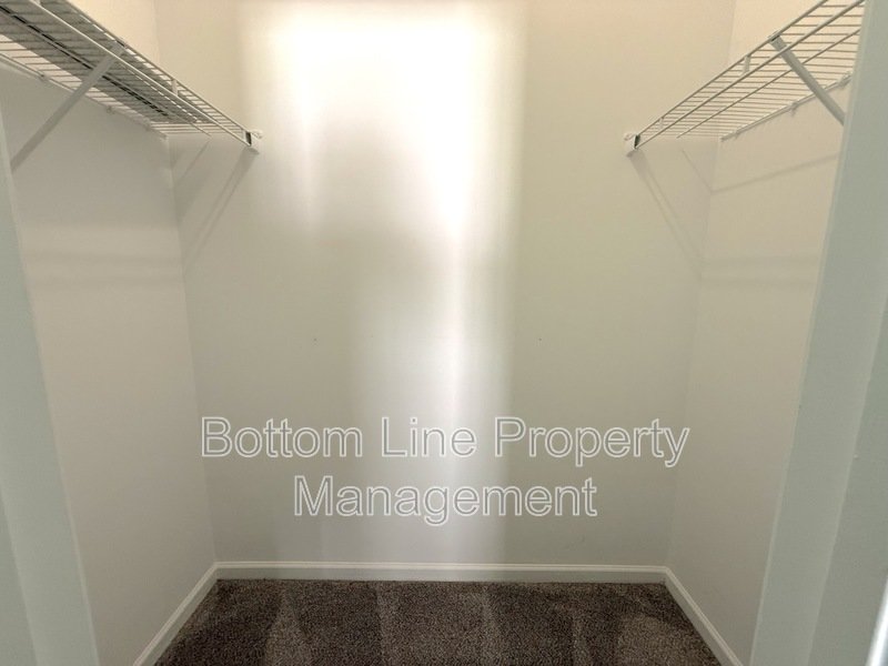 Stunning 3 Bedroom 2 Bathroom Home with Fenced Yard Located In Scenic Indian Land/Fort Mill, SC! property image