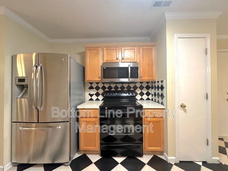 Quiet Community Close to Lake Norman property image