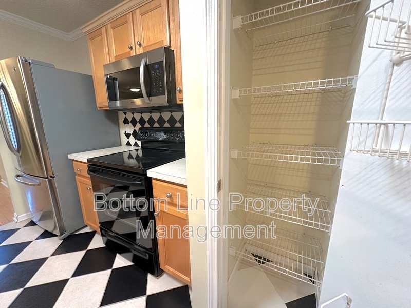 Quiet Community Close to Lake Norman property image