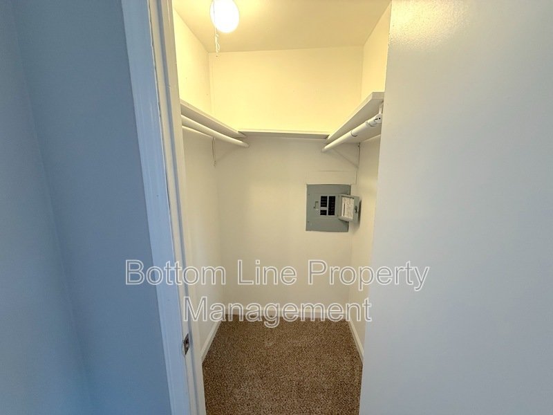 Recently Renovated 3 BR/2BA SFH with Generous Fenced Yard and Bonus Rooms! property image