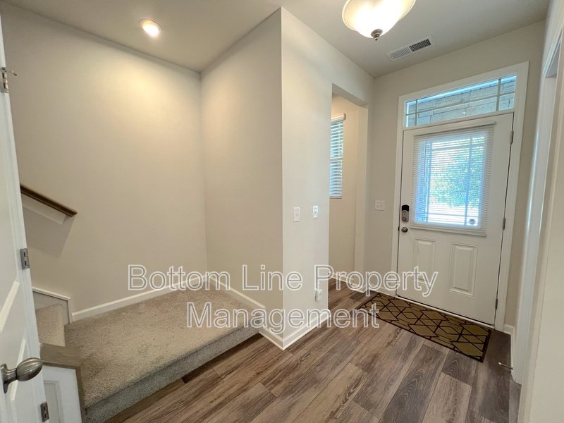 Only half deposit upfront! Ask about our flexible deposit option to help with move in cost. We care about your finances! property image