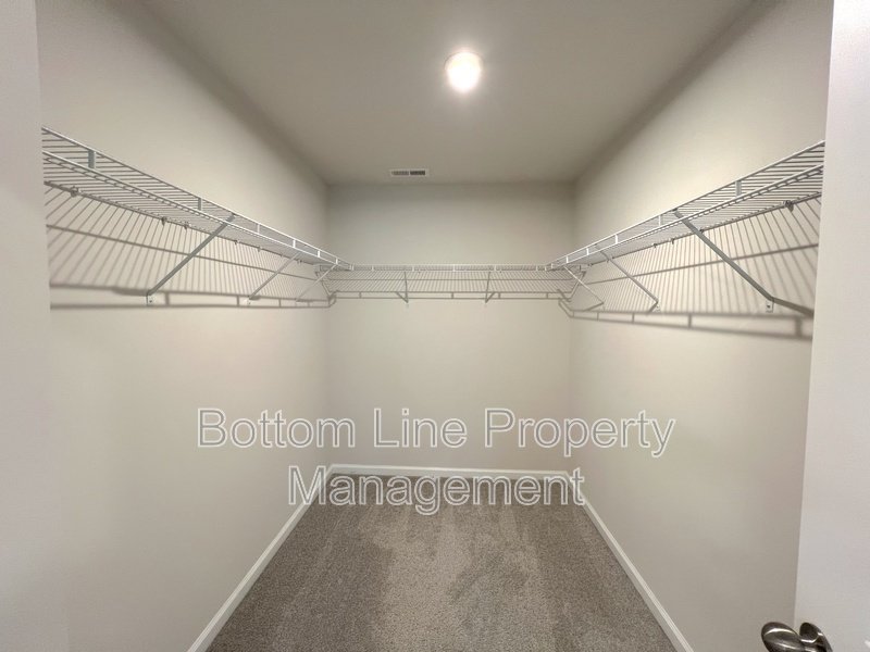 Only half deposit upfront! Ask about our flexible deposit option to help with move in cost. We care about your finances! property image