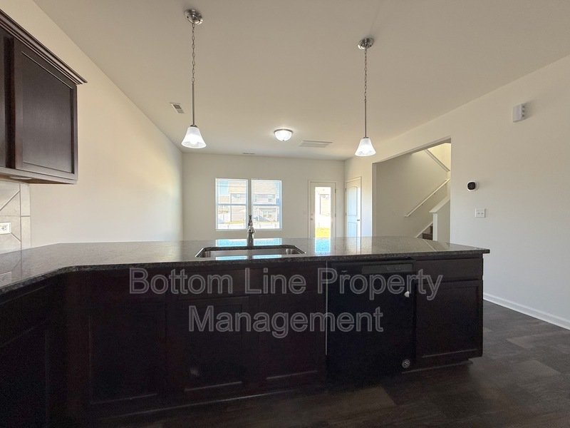 Spacious 3 Bed 2.5 Bath Home In Locust property image