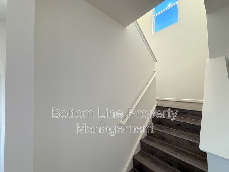 Spacious 3 Bed 2.5 Bath Home In Locust property image