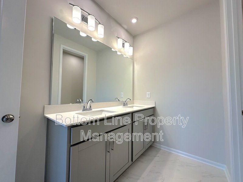 New Construction! Never Lived In! property image