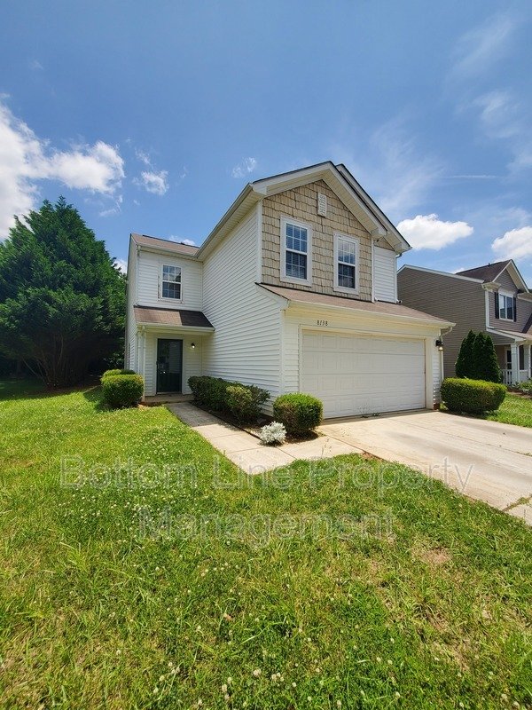 Spacious 3 Bedroom Home with 2.5 Bathrooms, 2-Car Garage, Prime Location! property image