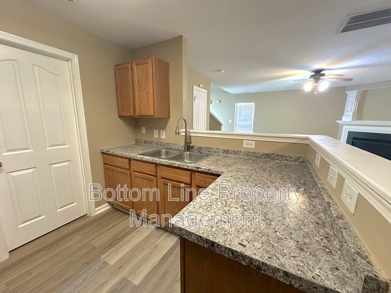 Spacious 3 Bedroom Home with 2.5 Bathrooms, 2-Car Garage, Prime Location! property image