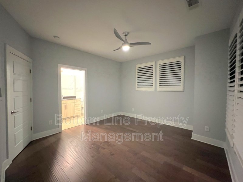 211 Doggett St property image