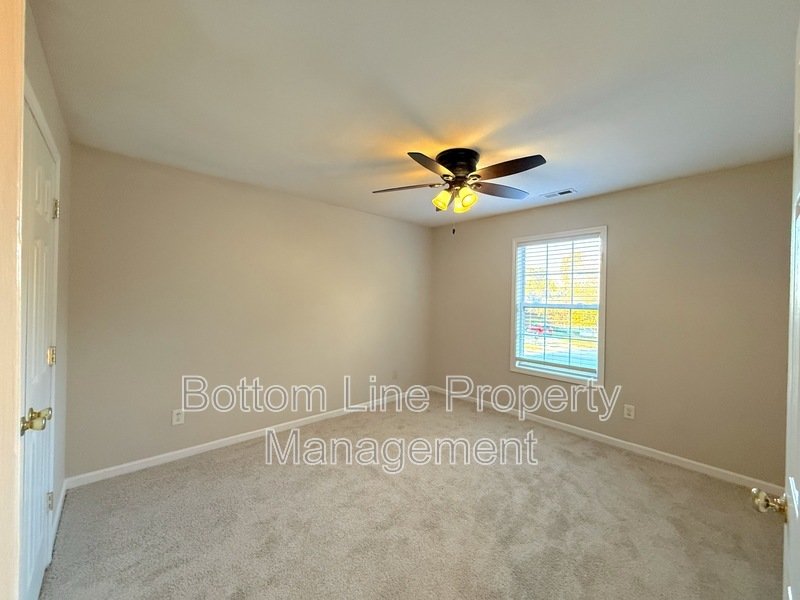 Cozy 3 Bed 2 Bath Townhome Near DownTown Charlotte property image