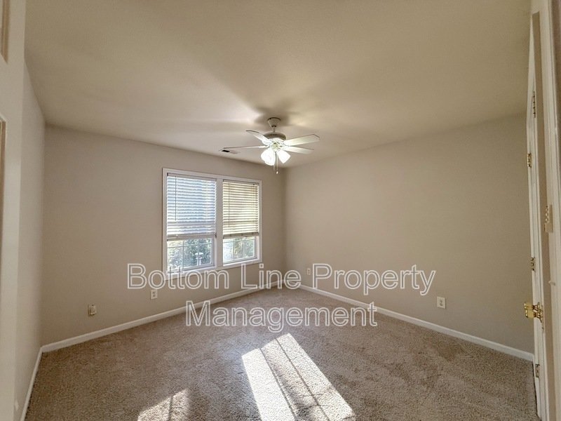 Cozy 3 Bed 2 Bath Townhome Near DownTown Charlotte property image