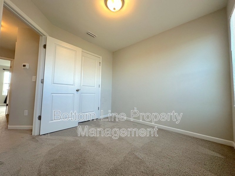 Stunning 3 Bed 2.5 Bath Townhome For Rent!!!! property image