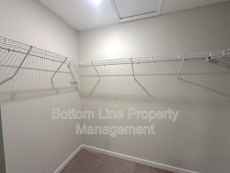 Stunning 3 Bed 2.5 Bath Townhome For Rent!!!! property image