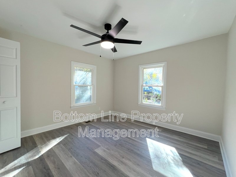 1506 Lake St. property image