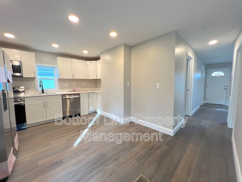 613 Dr Martin Luther King Jr Way property image