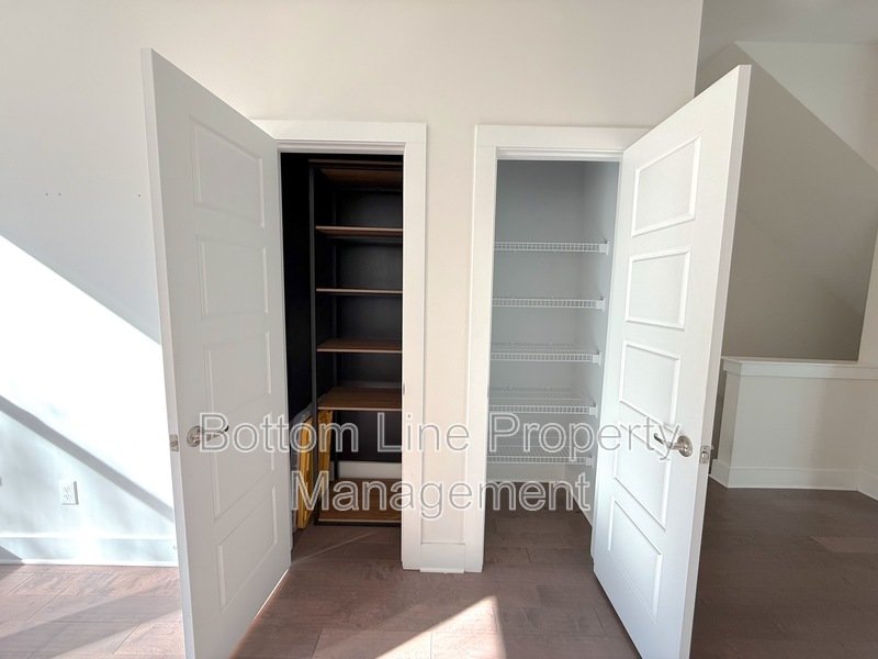 211 Doggett St property image