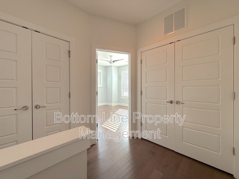211 Doggett St property image