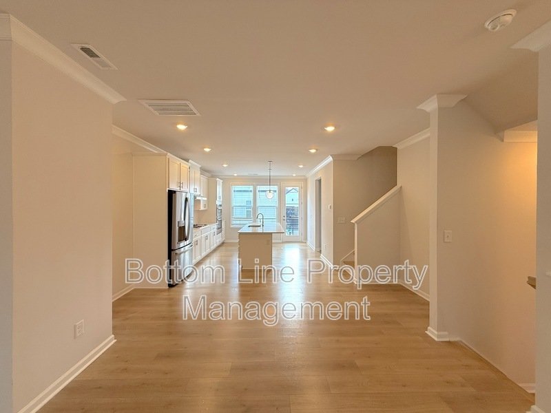 $500 Off First Months Rent! property image