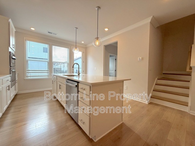 $500 Off First Months Rent! property image