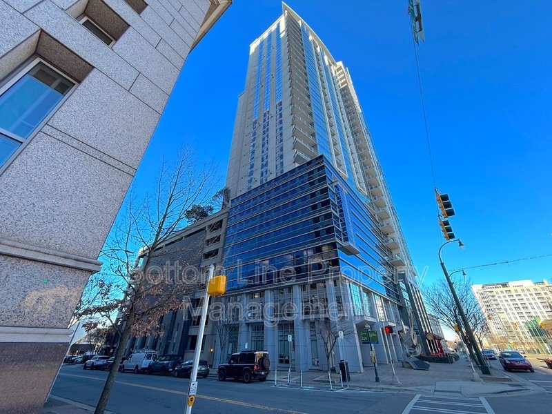 Luxury Uptown Living, Unforgettable Views! property image