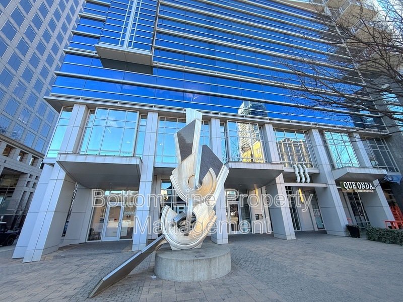 Luxury Uptown Living, Unforgettable Views! property image