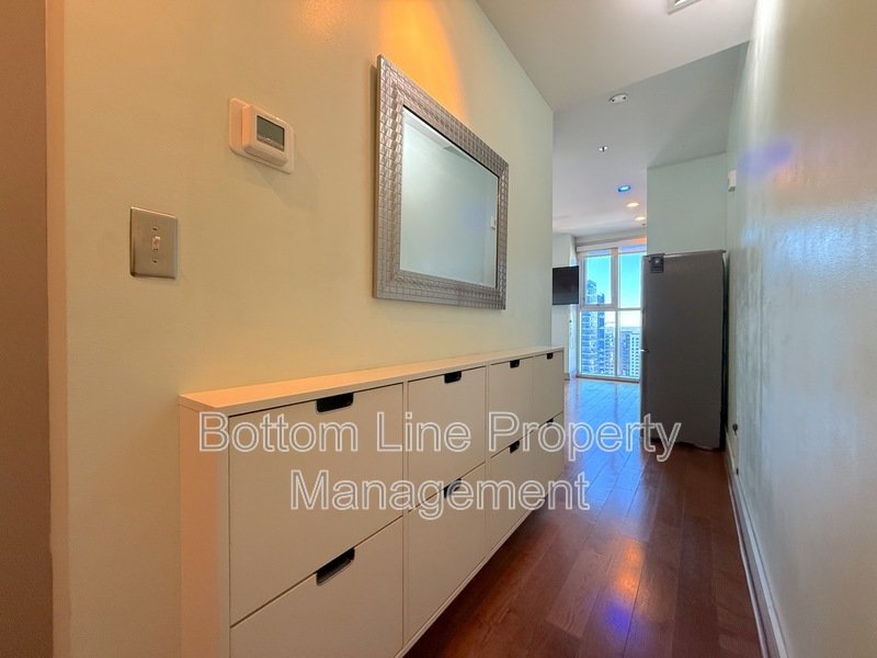 Luxury Uptown Living, Unforgettable Views! property image