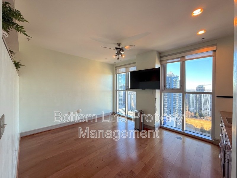 Luxury Uptown Living, Unforgettable Views! property image