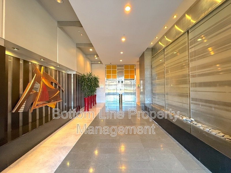 Luxury Uptown Living, Unforgettable Views! property image