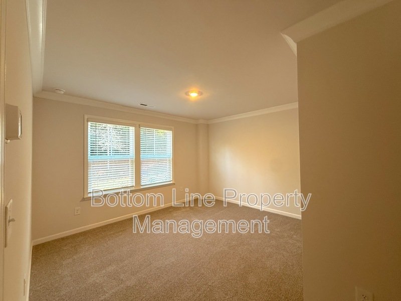 $500 Off First Months Rent! property image