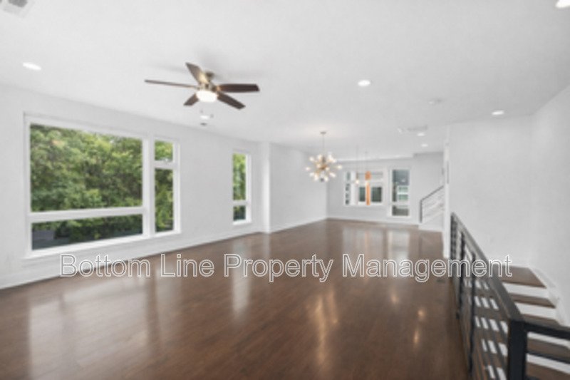 Spacious Luxury Townhome Located Minutes From Dilworth property image