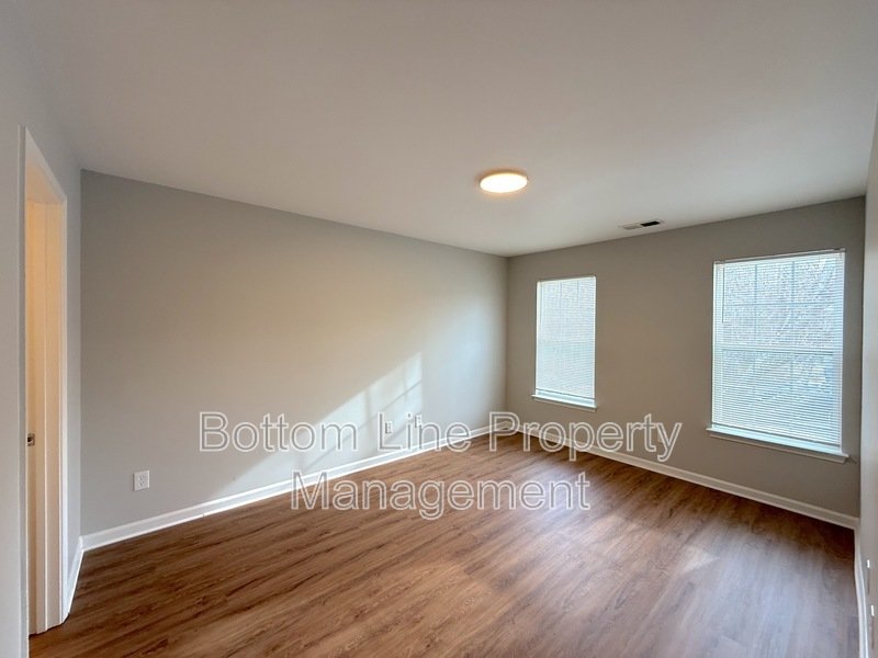 Open property image