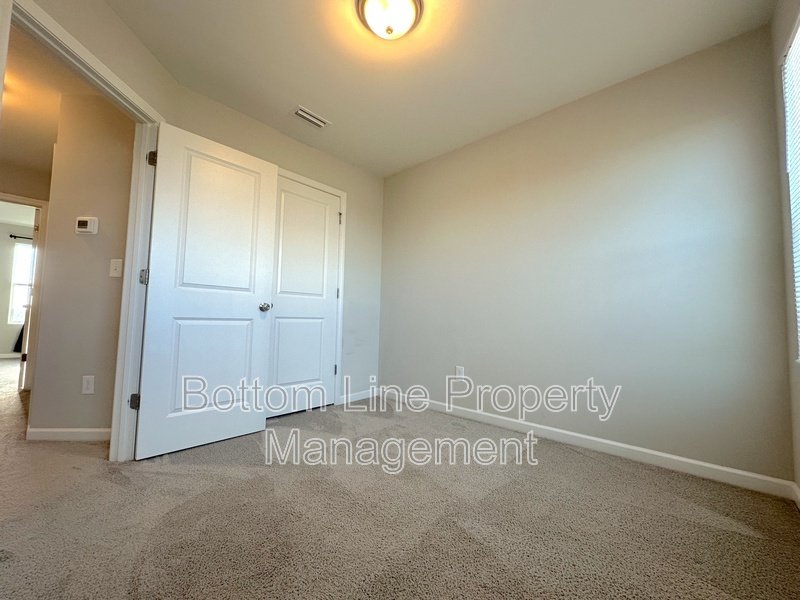 Stunning 3 Bed 2.5 Bath Townhome For Rent!!!! property image