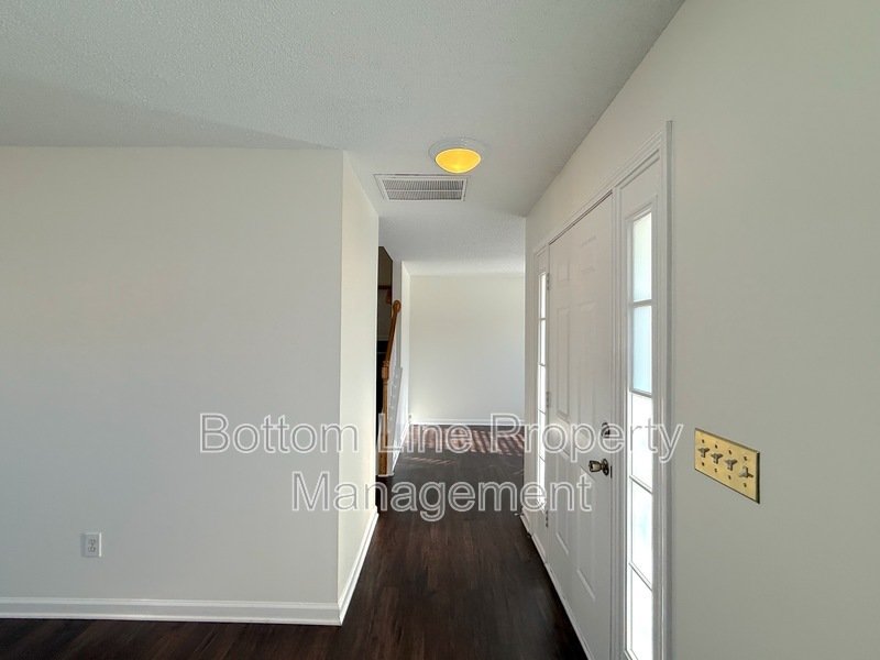 🏡 Charming 3BR / 2.5BA Single-Family Home in Coulwood West property image