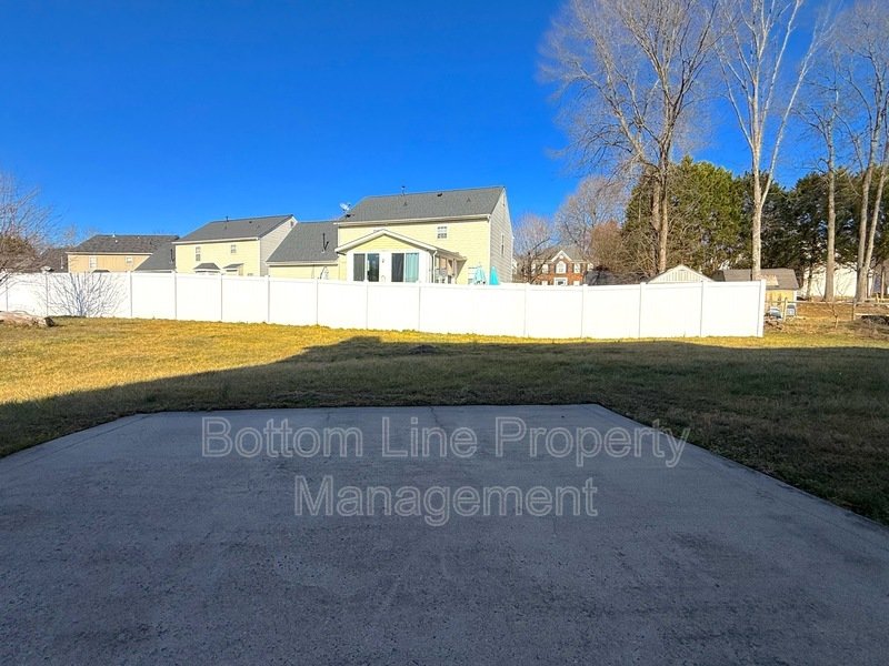 🏡 Charming 3BR / 2.5BA Single-Family Home in Coulwood West property image