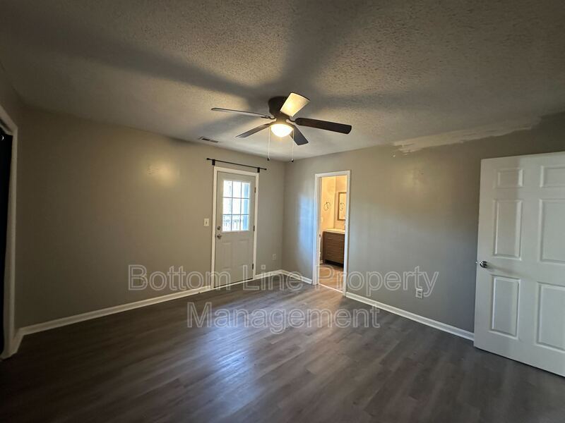 Spacious 2 Bedroom 2 Bathroom Condo! Ready Now! property image