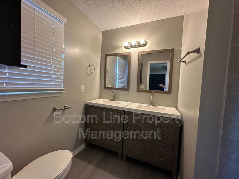 Spacious 2 Bedroom 2 Bathroom Condo! Ready Now! property image