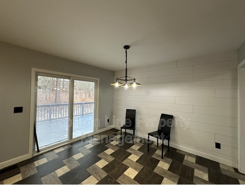 Spacious 3 Bedroom Home with 2-Car Garage in Gated Carolina Lakes Community property image